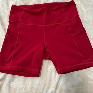 EUC Lululemon Fast and free shorts